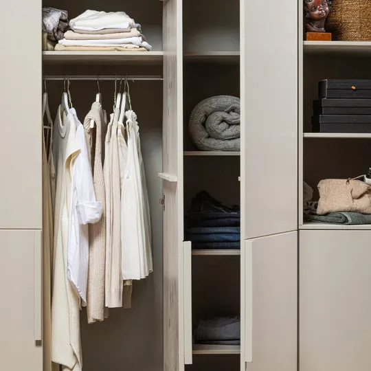 Woood Pure Kleiderschrank 3-Türig - Dust
