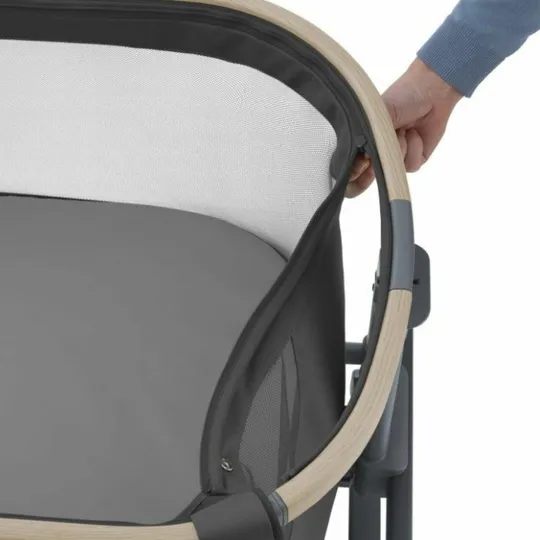 Maxi-Cosi Iora Air Co-sleeper - Beyond Graphite
